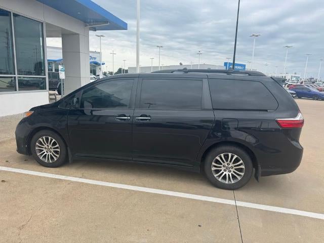 2020 Toyota Sienna XLE Premium FWD 8-Passenger (Natl)