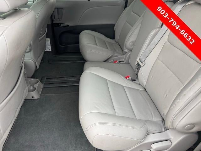 2020 Toyota Sienna XLE FWD 8-Passenger (Natl)