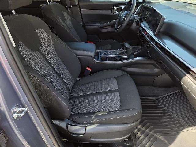 2024 Kia Sorento LX FWD