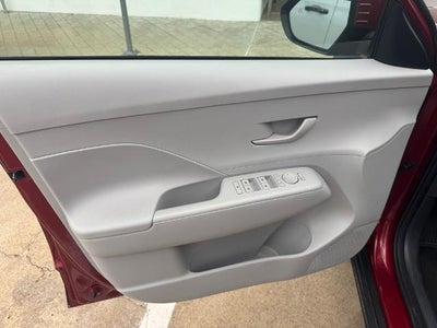 2024 Hyundai KONA SEL FWD