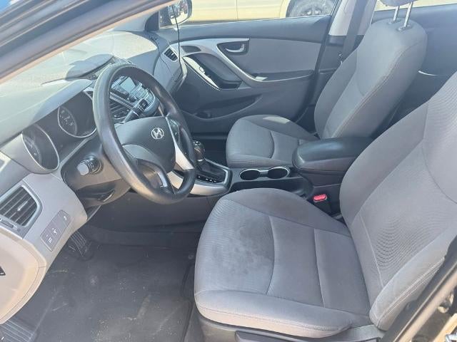 2016 Hyundai ELANTRA 4dr Sdn Auto SE