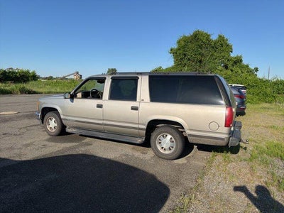 1999 GMC Suburban SLT