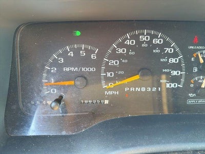 1999 GMC Suburban SLT