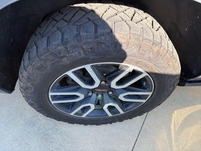 2023 GMC Yukon XL 4WD 4dr AT4