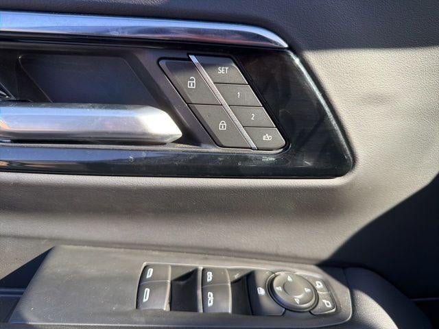 2025 Chevrolet Tahoe 4WD LT