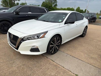 2020 Nissan Altima 2.5 SR Sedan