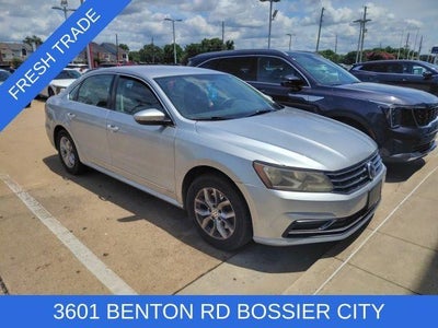 2016 Volkswagen Passat 4dr Sdn 1.8T Auto S PZEV