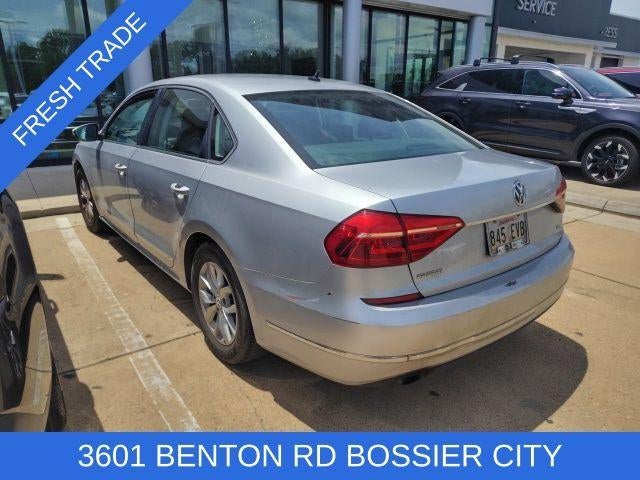 2016 Volkswagen Passat 4dr Sdn 1.8T Auto S PZEV