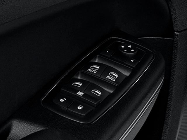 2014 Chrysler 300 4dr Sdn 300C RWD