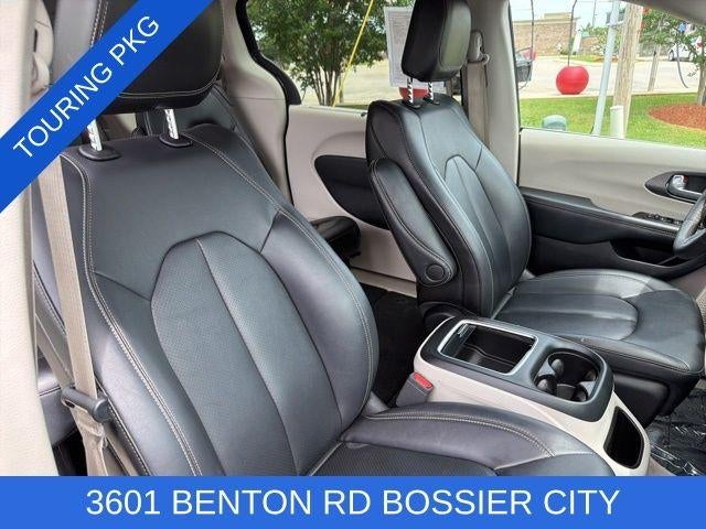 2024 Chrysler Pacifica Touring L FWD