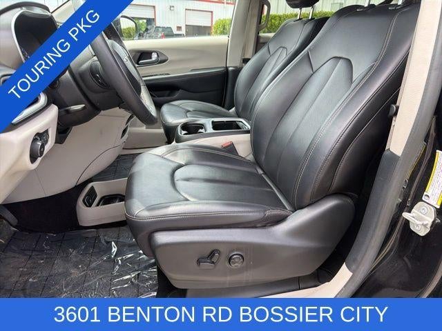 2024 Chrysler Pacifica Touring L FWD