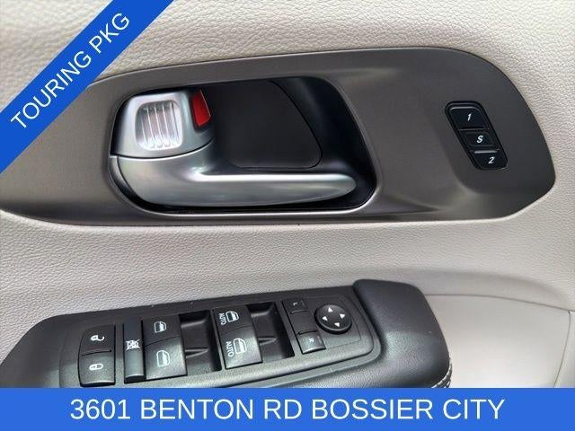 2024 Chrysler Pacifica Touring L FWD