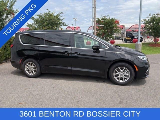 2024 Chrysler Pacifica Touring L FWD