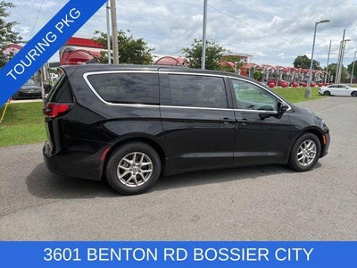 2024 Chrysler Pacifica Touring L FWD