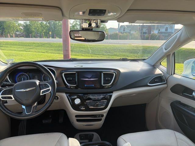 2019 Chrysler Pacifica Touring L FWD