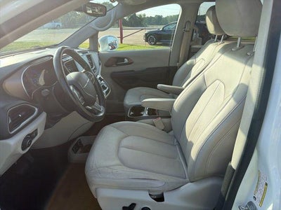 2019 Chrysler Pacifica Touring L FWD