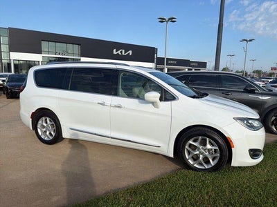 2019 Chrysler Pacifica Touring L FWD