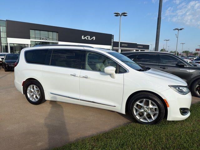 2019 Chrysler Pacifica Touring L FWD