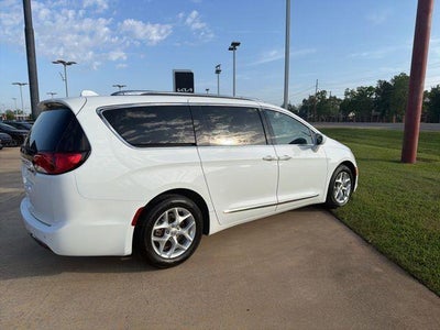 2019 Chrysler Pacifica Touring L FWD
