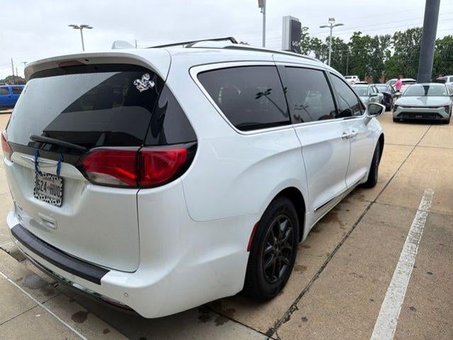 2020 Chrysler Pacifica Touring L FWD
