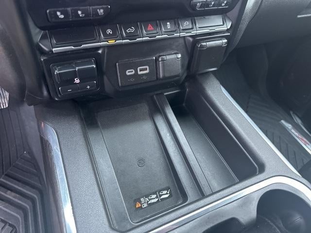 2020 Chevrolet Silverado 1500 Crew Cab Standard Box 4-Wheel Drive LTZ