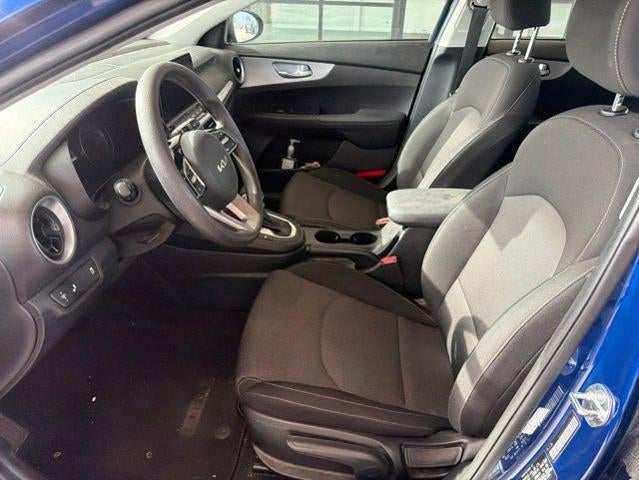 2023 Kia Forte LXS IVT