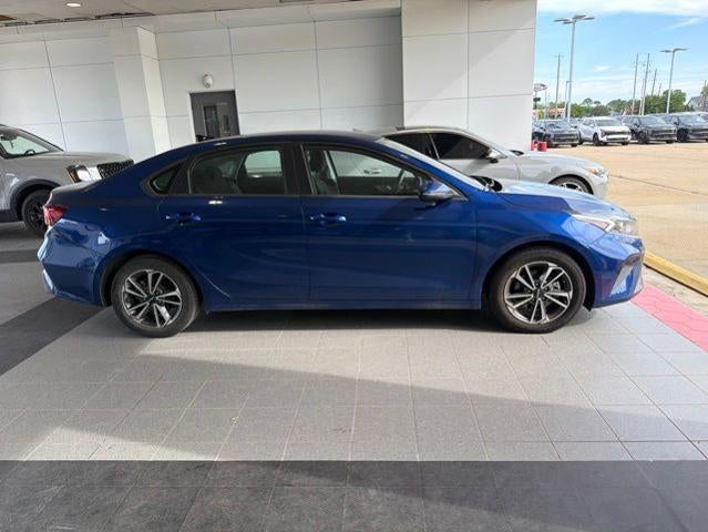 2023 Kia Forte LXS IVT