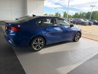 2023 Kia Forte LXS IVT