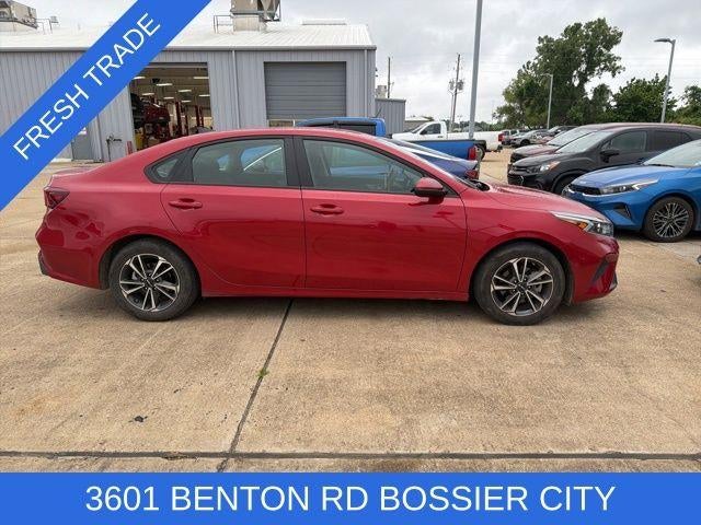 2024 Kia Forte LXS IVT