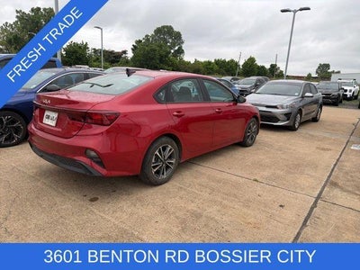 2024 Kia Forte LXS IVT