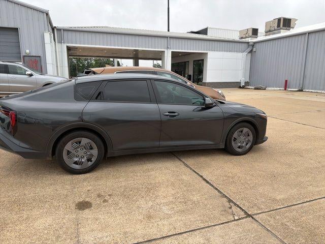 2025 Kia K4 LX FWD