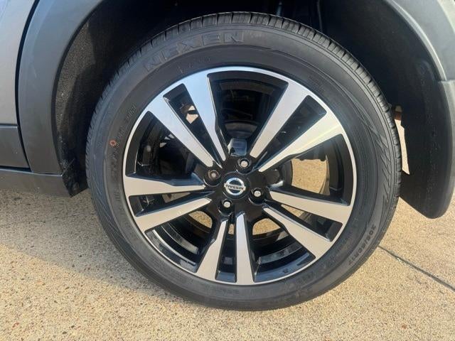 2020 Nissan Kicks SR FWD