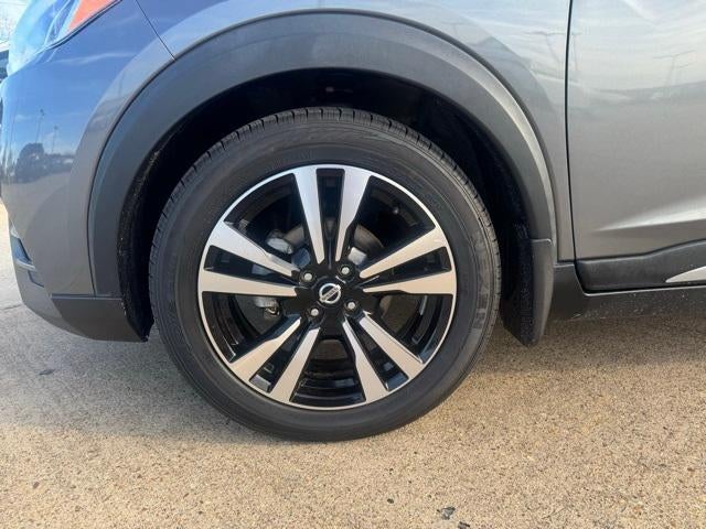 2020 Nissan Kicks SR FWD