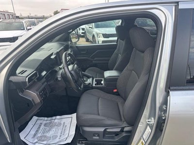 2024 Toyota Tacoma 4WD 4WD SR5 Double Cab 5' Bed AT (GS)