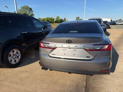 2025 Toyota Camry SE (SE)