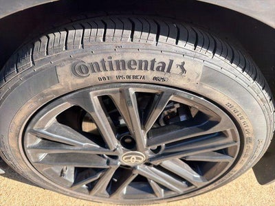 2025 Toyota Camry SE (SE)