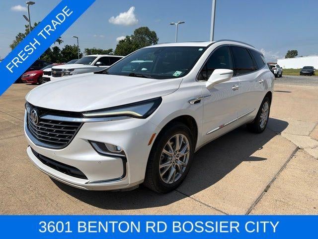 2023 Buick Enclave Essence's photo