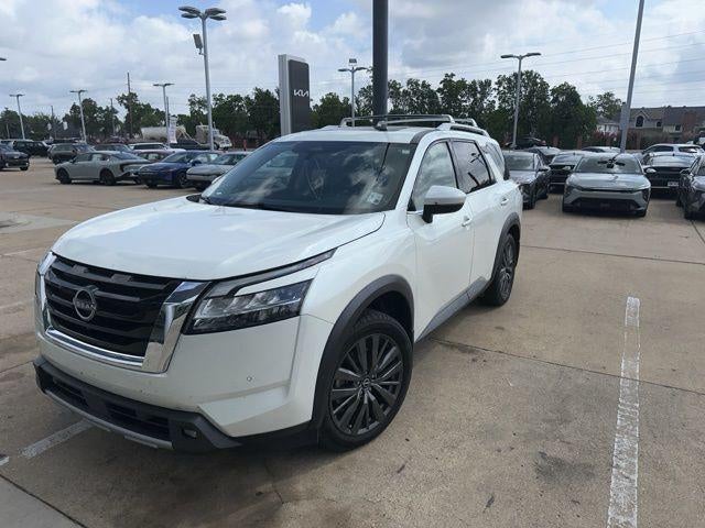 2022 Nissan Pathfinder SL 2WD