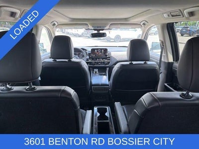 2022 Nissan Pathfinder SL 2WD