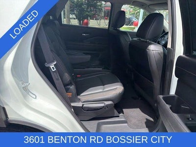 2022 Nissan Pathfinder SL 2WD