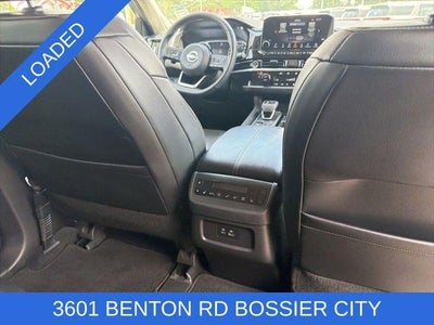 2022 Nissan Pathfinder SL 2WD