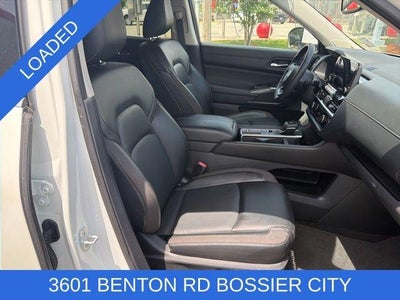 2022 Nissan Pathfinder SL 2WD