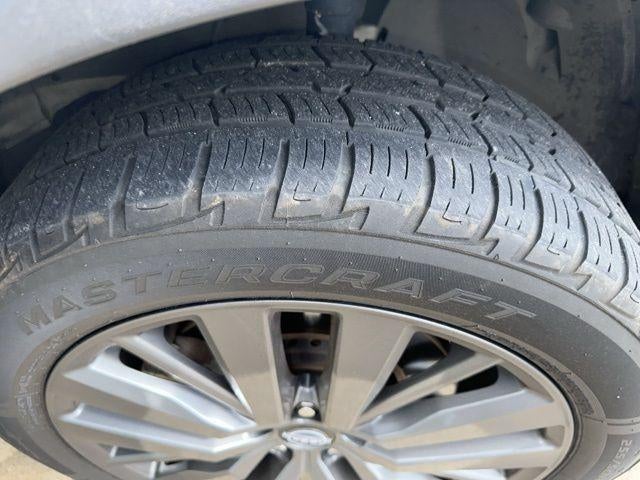 2022 Nissan Pathfinder SL 2WD