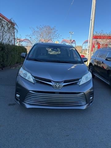 2018 Toyota Sienna XLE Premium FWD 8-Passenger (Natl)