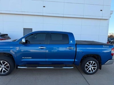 2017 Toyota Tundra 2WD 2WD SR5 CrewMax 5.5' Bed 4.6L (Natl)
