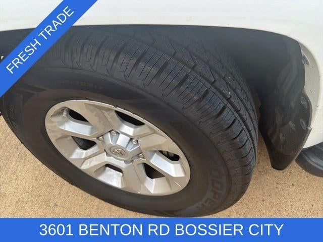 2015 Toyota 4Runner RWD 4dr V6 SR5 (Natl)