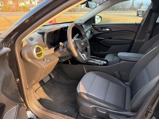 2024 Chevrolet Trax FWD 4dr LT