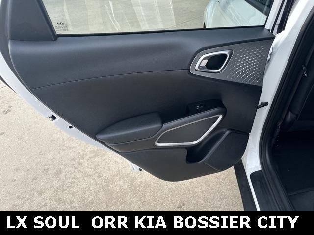 2023 Kia Soul LX IVT