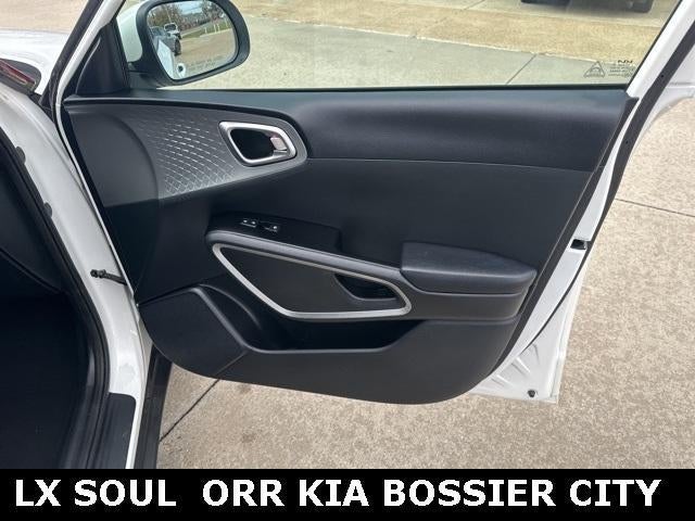 2023 Kia Soul LX IVT