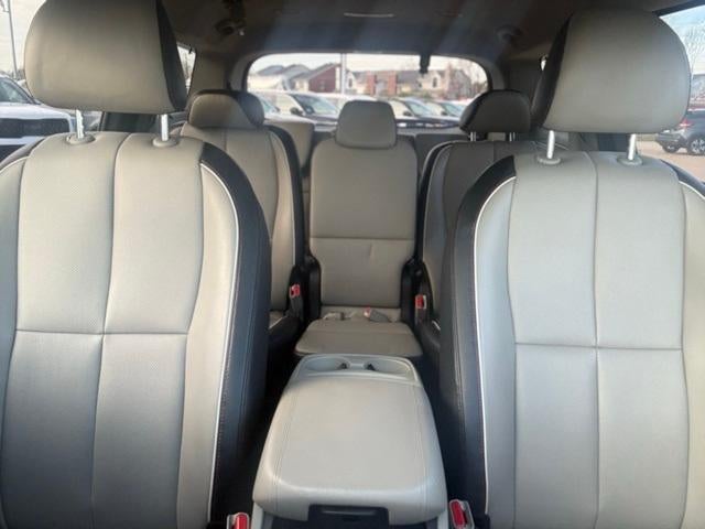 2021 Kia Sedona LX FWD